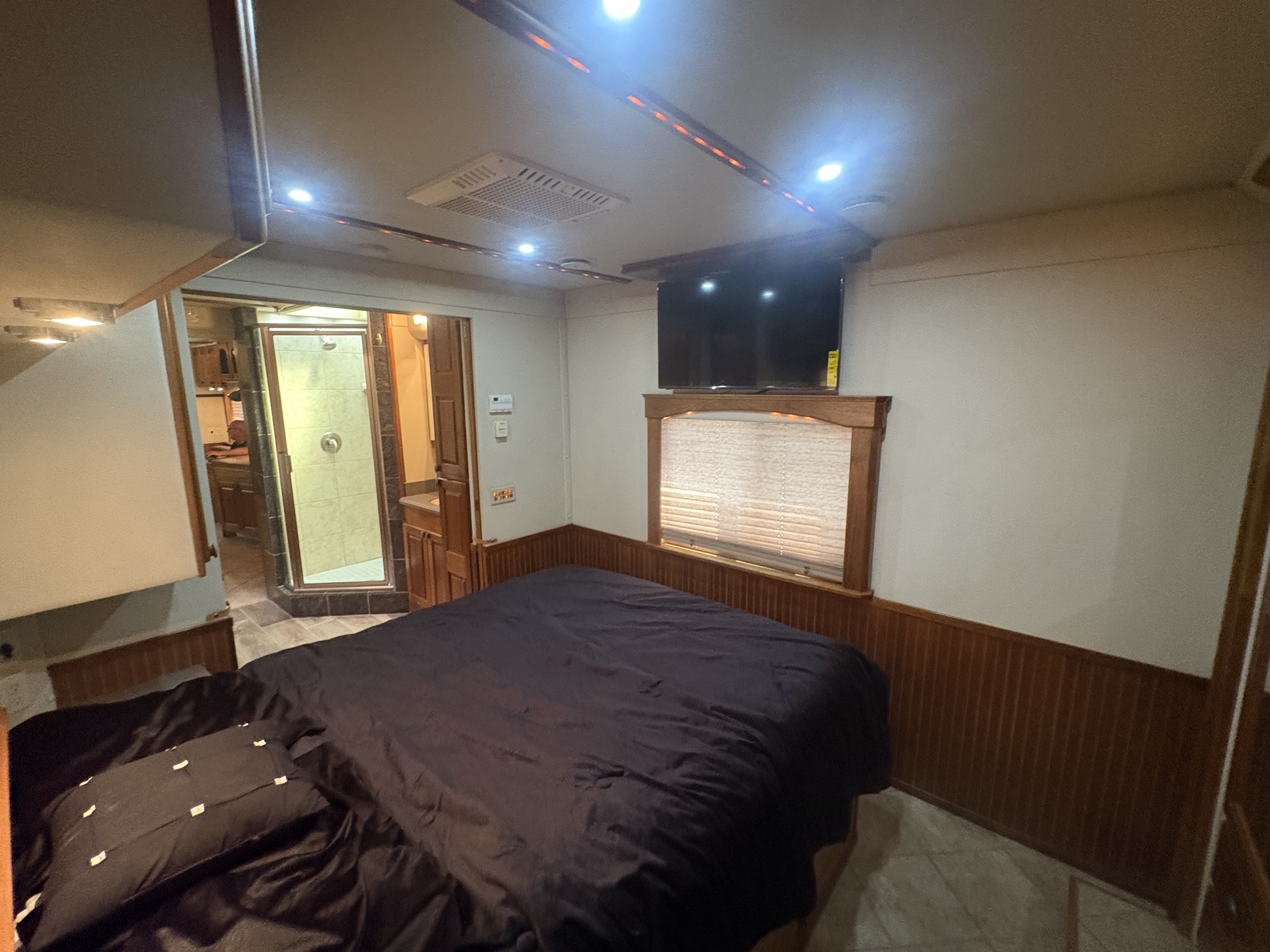 Used 2007 NRC 45' Motorcoach